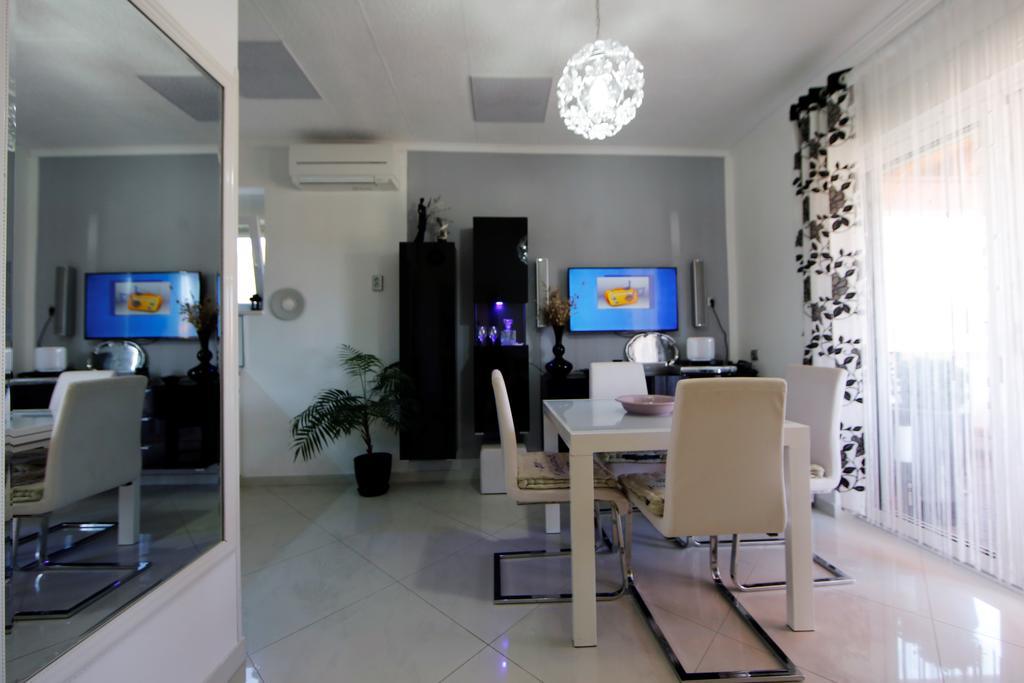 Villa Long Island Luxury Residence, Sali Dugi Otok-Private Parking,Next To Beach Luaran gambar