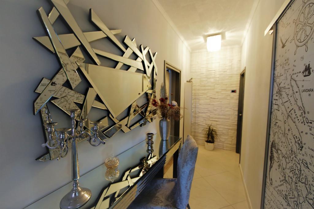 Villa Long Island Luxury Residence, Sali Dugi Otok-Private Parking,Next To Beach Luaran gambar